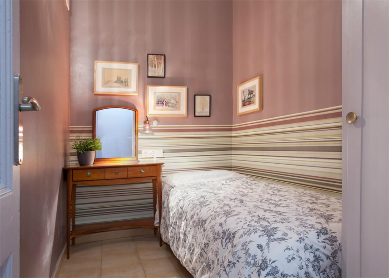 ברצלונה Aparteasy - Family Sant Antoni Apt. מראה חיצוני תמונה